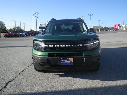 Certified 2024 Ford Bronco Sport Outer Banks w/ Tech Package image 2