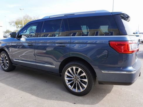 Used 2020 Lincoln Navigator Reserve w/ Luxury Package image 4