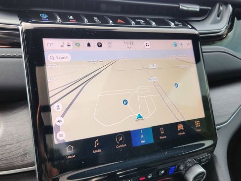 Used 2022 Jeep Grand Cherokee Overland image 23