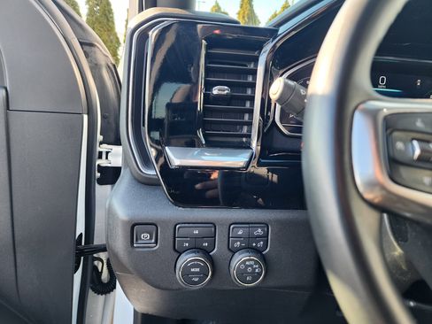 Used 2025 Chevrolet Silverado 2500 LT w/ Safety Package image 28