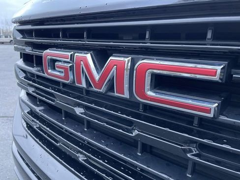 Used 2023 GMC Sierra 1500 Elevation w/ X31 Off-Road Package AWD/4WD image 31
