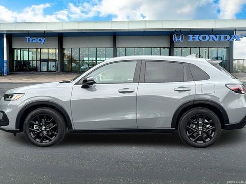 Certified 2025 Honda HR-V Sport image 11