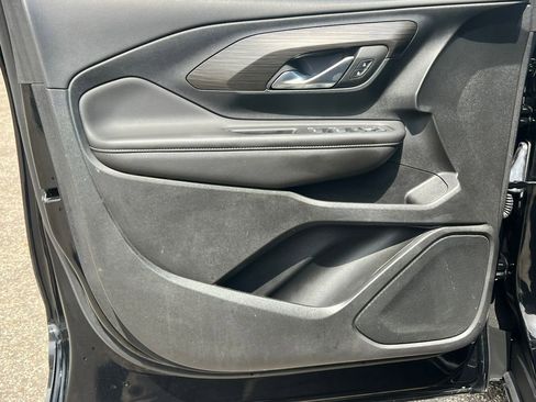 Certified 2023 GMC Terrain SLE w/ Driver Convenience Package AWD/4WD image 17