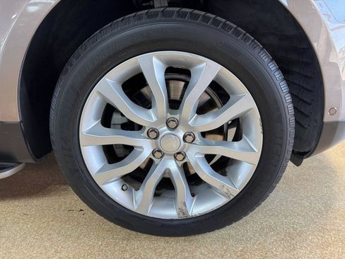 Used 2016 Land Rover Range Rover Sport HSE AWD/4WD image 49