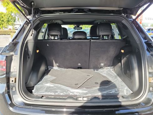 Used 2023 Jeep Compass Limited w/ Elite Group image 17