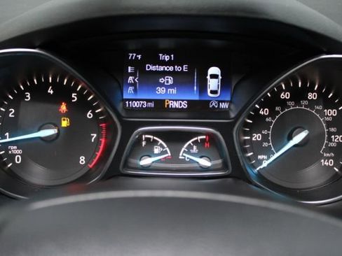 Used 2018 Ford Escape SE w/ SE Sport Appearance Package image 20