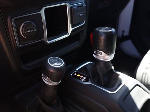 Used 2021 Jeep Wrangler Unlimited Sport image 30