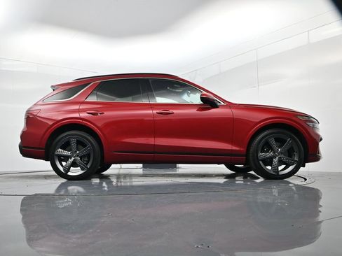 Used 2022 Genesis GV70 3.5T Sport w/ Sport Prestige Package image 60