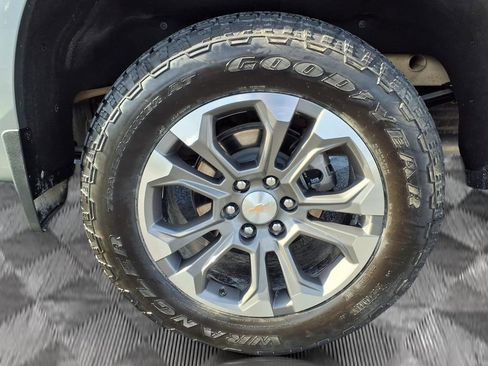 Used 2024 Chevrolet Silverado 1500 High Country w/ Z71 Off-Road Package image 22