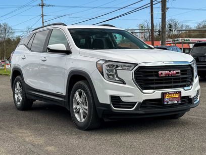 Used 2023 GMC Terrain SLE w/ Driver Convenience Package