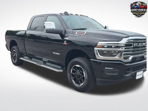 Used 2026 RAM 3500 Laramie AWD/4WD image 8