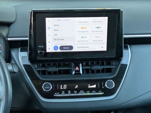 Used 2023 Toyota Corolla LE image 18