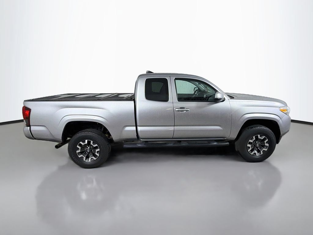 Used 2021 Toyota Tacoma SR RWD image 5