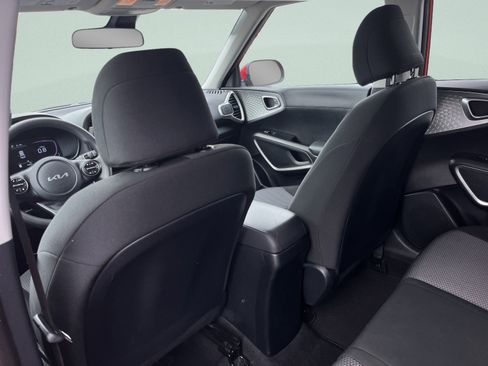 Used 2024 Kia Soul LX w/ Option Group 015 image 45