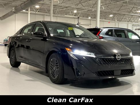 Used 2026 Nissan Sentra SV w/ SV Convenience Package FWD image 2