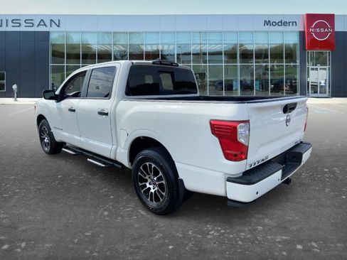 Used 2023 Nissan Titan SV w/ Accessory Utility Package AWD/4WD image 6