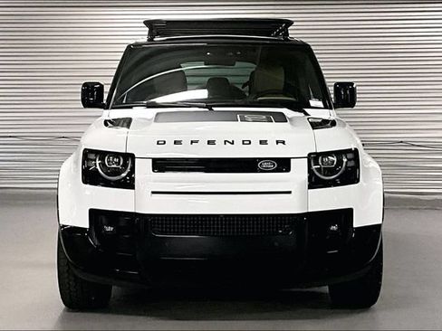 Certified 2026 Land Rover Defender 110 X-Dynamic SE AWD/4WD image 2