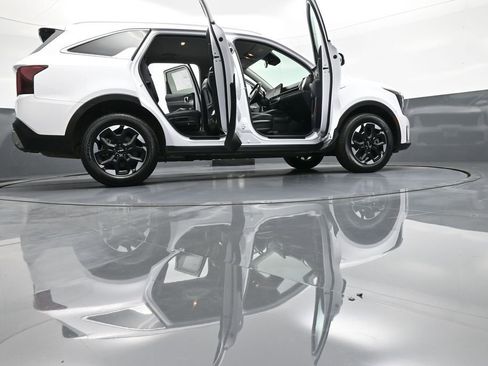 Certified 2024 Kia Sorento S AWD/4WD image 48