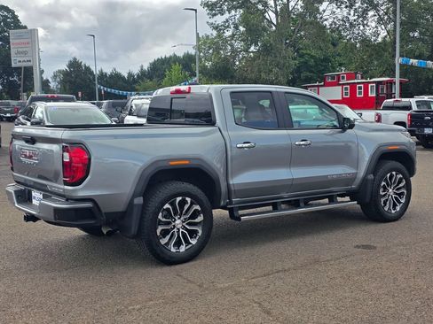 Used 2024 GMC Canyon Denali AWD/4WD image 29