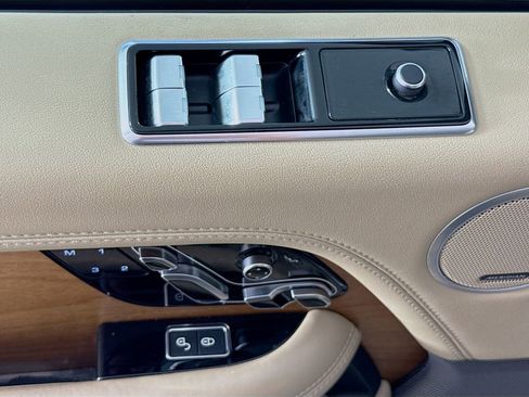 Used 2019 Land Rover Range Rover HSE AWD/4WD image 19