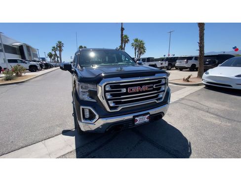 Used 2020 GMC Sierra 1500 SLT w/ SLT Premium Plus Package AWD/4WD image 3