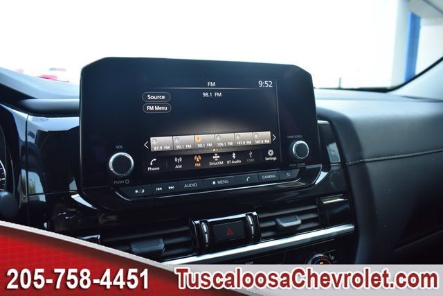 Used 2024 Nissan Pathfinder SV AWD/4WD image 39