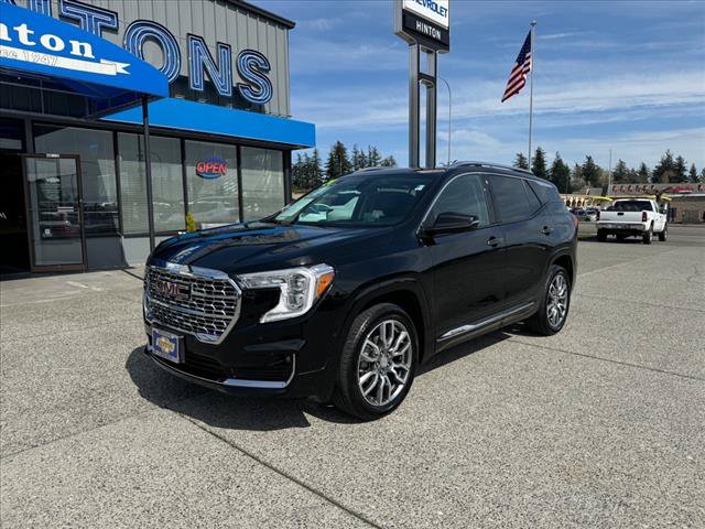 Used 2024 GMC Terrain Denali AWD/4WD image 1