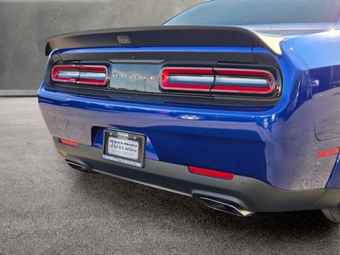 Used 2022 Dodge Challenger R/T Scat Pack RWD image 5