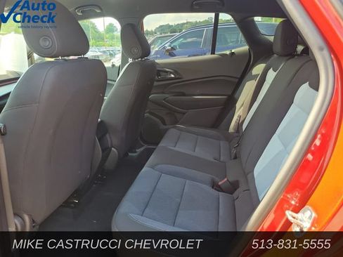 Used 2024 Chevrolet Trax RS w/ Driver Confidence Package FWD image 23