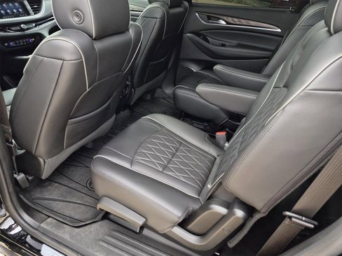 Used 2023 Buick Enclave Avenir w/ Avenir Technology Package image 15