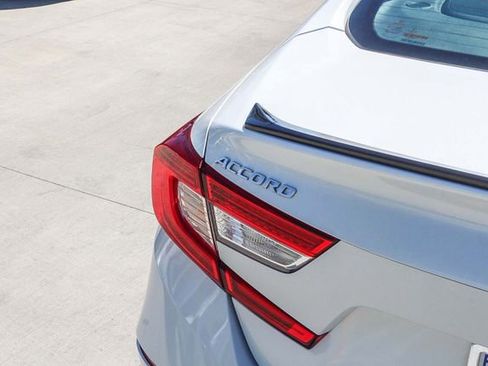 Used 2022 Honda Accord Sport image 8