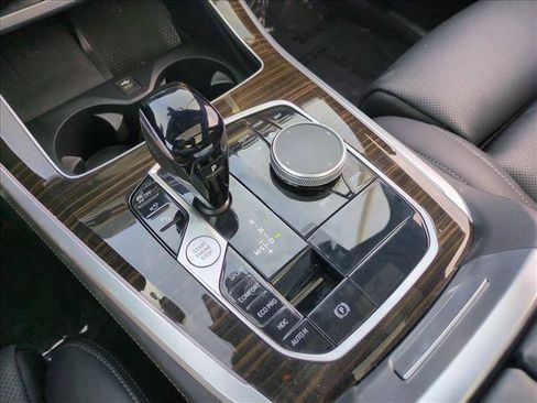Used 2023 BMW X5 xDrive40i w/ Premium Package AWD/4WD image 12