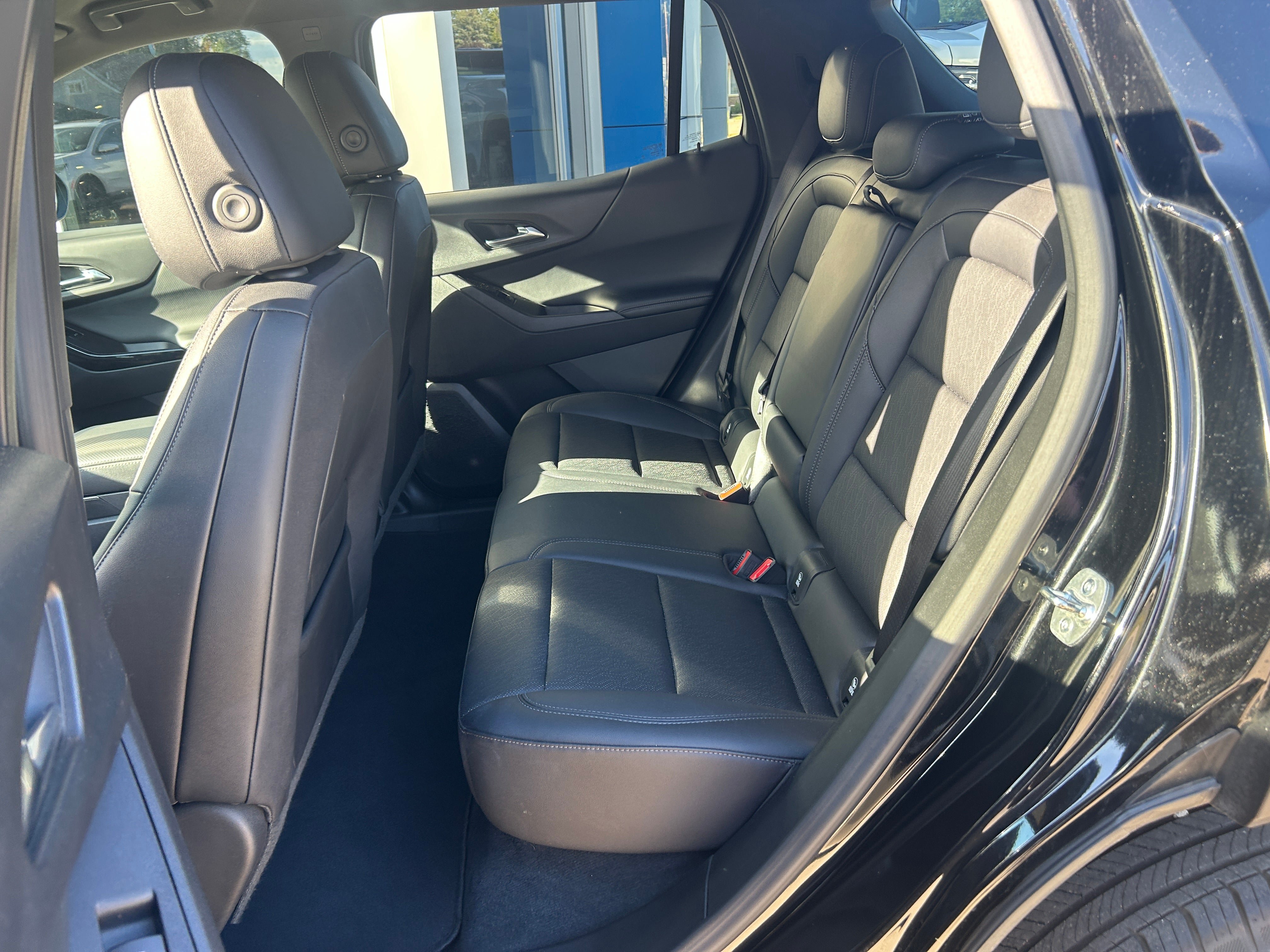 Used 2026 Chevrolet Equinox LT w/ Convenience Package II AWD/4WD image 29