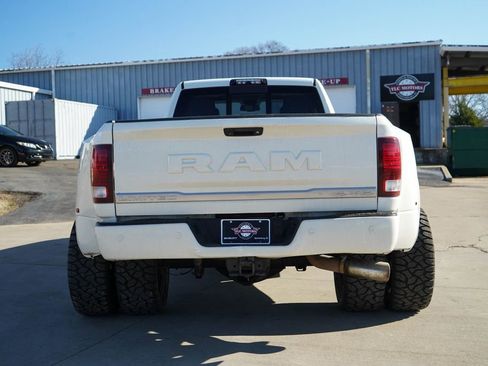 Used 2018 RAM 3500 Laramie Longhorn image 13
