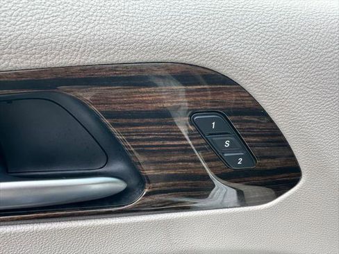 Certified 2023 Chrysler Pacifica Limited FWD image 21