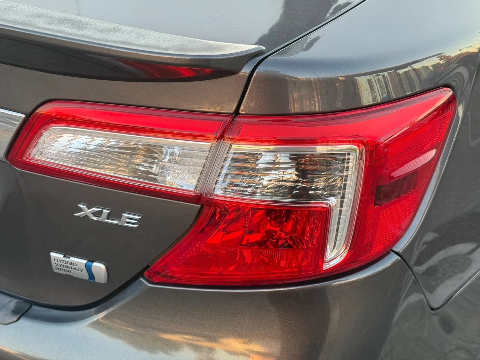 Used 2013 Toyota Camry XLE w/ Leather Pkg FWD image 9