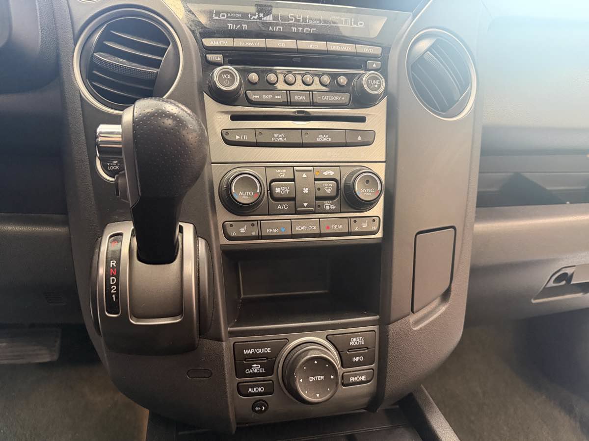 Used 2014 Honda Pilot Touring image 20