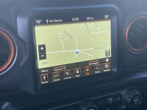Used 2021 Jeep Gladiator Mojave AWD/4WD image 34
