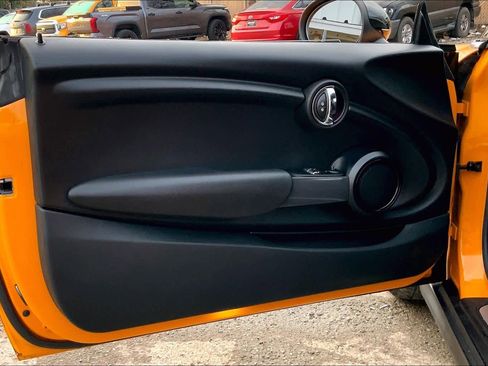 Used 2015 MINI Cooper 2-Door Hardtop image 20