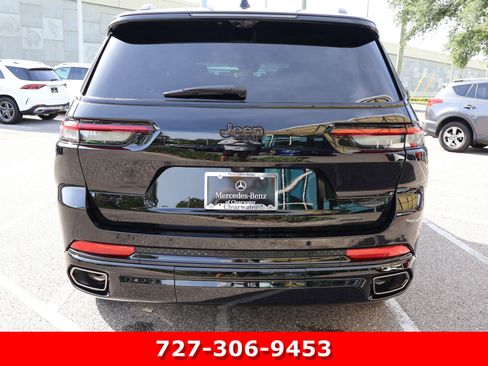 Used 2025 Jeep Grand Cherokee L Summit w/ Advanced Protech Group IV AWD/4WD image 8