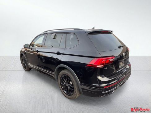 Used 2022 Volkswagen Tiguan SE R-Line image 3