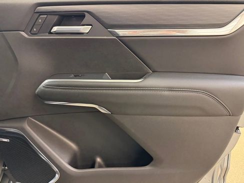 New 2026 GMC Acadia Elevation w/ LPO, Floor Liner Package image 29