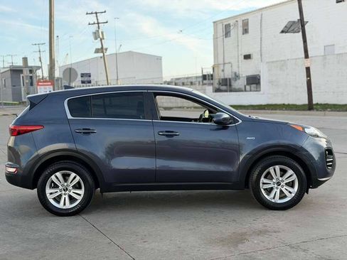 Used 2019 Kia Sportage LX AWD/4WD image 8