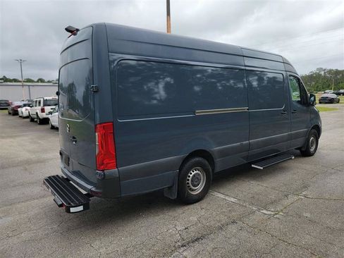 Used 2019 Mercedes-Benz Sprinter 170 image 4