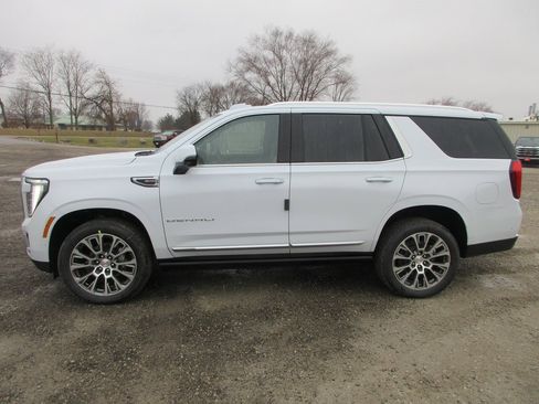 New 2026 GMC Yukon Denali image 8