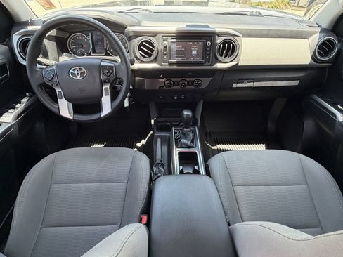 Used 2019 Toyota Tacoma SR5 RWD image 12