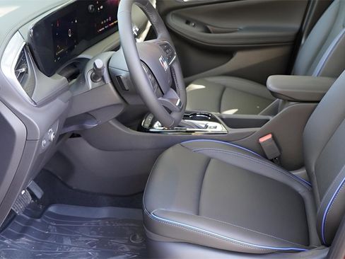 New 2026 Buick Encore GX Sport Touring image 9