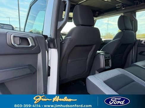 New 2025 Ford Bronco 4-Door w/ Sasquatch Package image 15