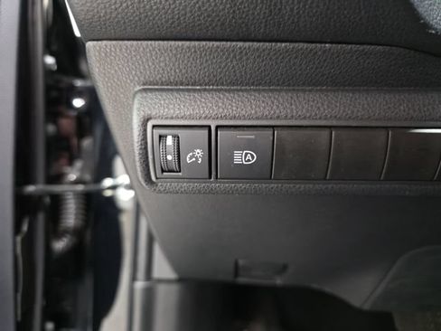 Certified 2025 Toyota Corolla LE FWD image 21