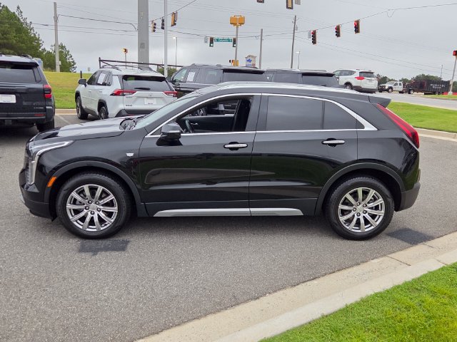 Used 2023 Cadillac XT4 Premium Luxury FWD image 4
